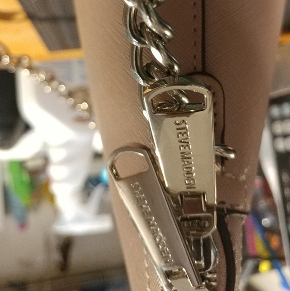 Steve Madden Cross Body - Picture 4 of 5